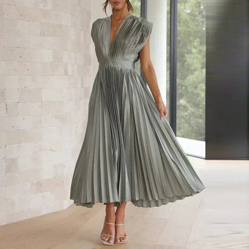 Helena – Plissiertes Damen-Midikleid mit V-Ausschnitt - Image 6