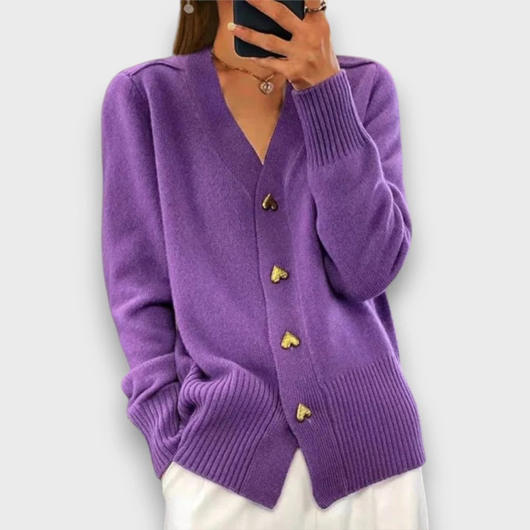 Heliora – Strickjacke mit Herzknöpfen - Image 5