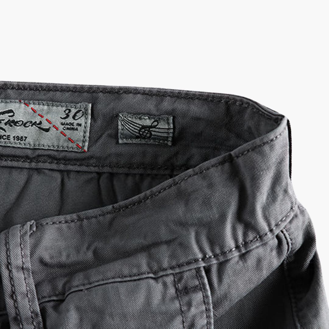Herren Shorts aus leichter Sommerware mit Taschen und Knopfverschluss - Image 3