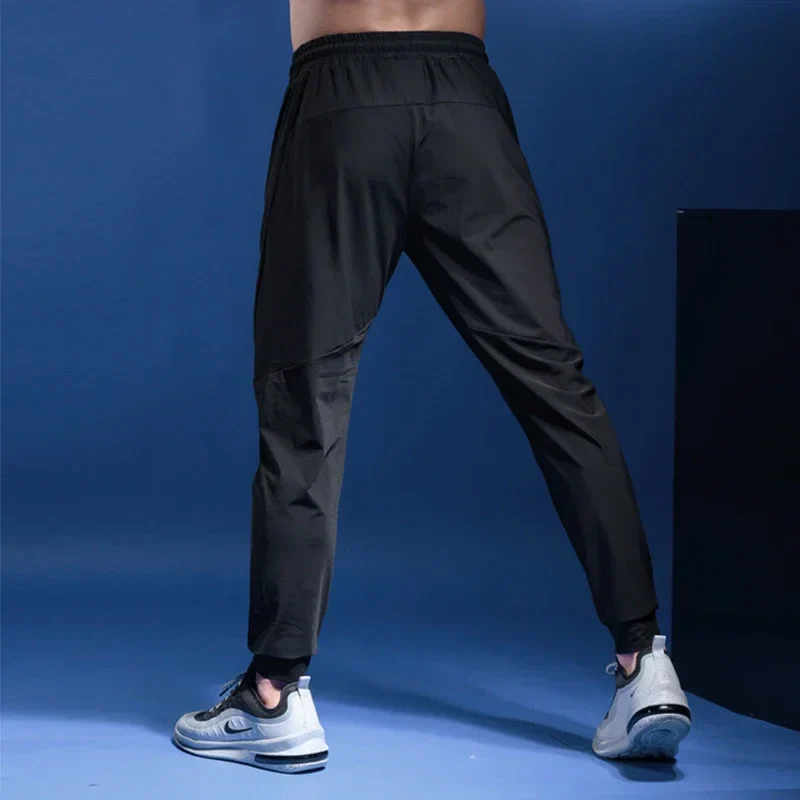 Hezora | Atmungsaktive Jogginghose für Herren Fitness - Image 9