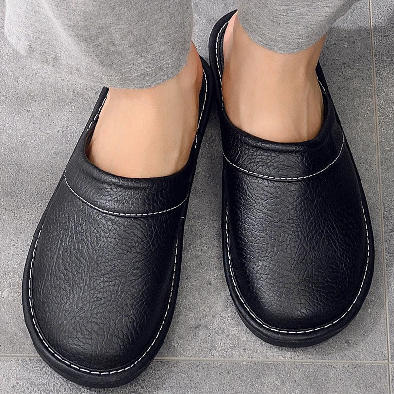 Hugo | Bequeme vegane Lederslippers – Luxus & Entspannung - Image 6
