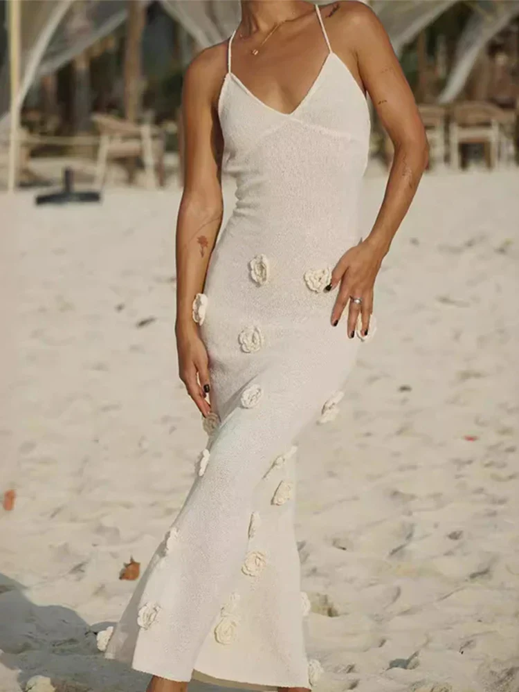 Ilona | Langes Neckholder-Kleid mit schmalen Trägern - Image 2