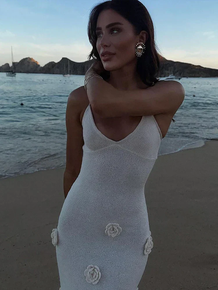 Ilona | Langes Neckholder-Kleid mit schmalen Trägern - Image 4