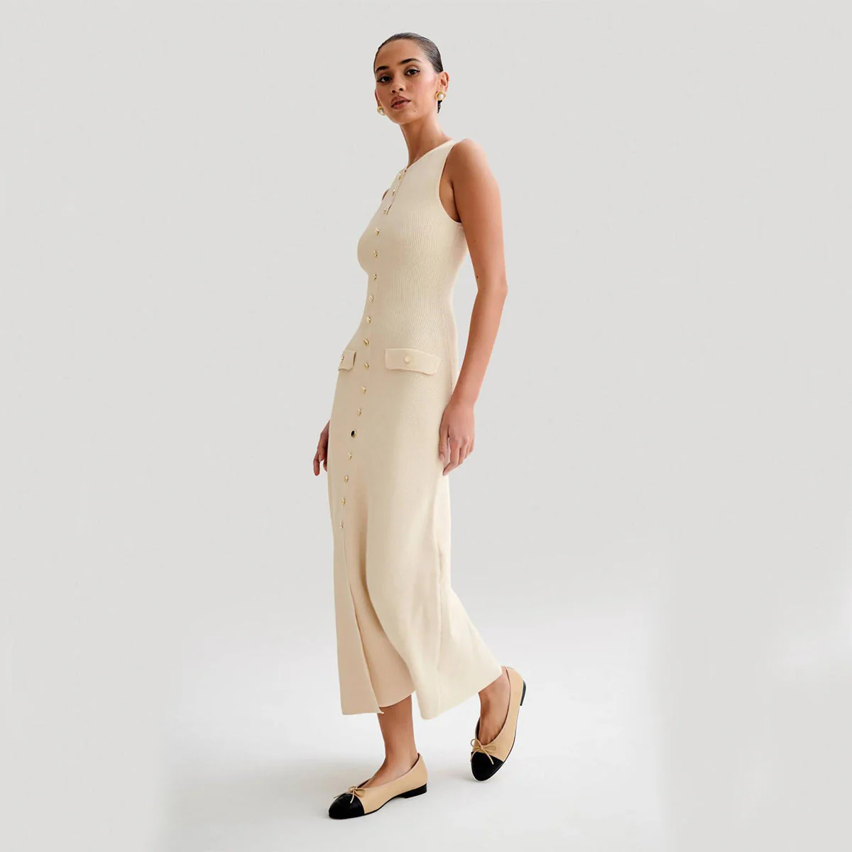 Imane | Langes ärmelloses Kleid mit Knöpfen - Image 2