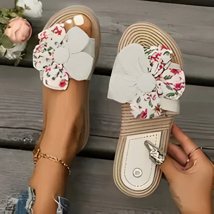 Irma | Schicke Sommer-Sandalen mit Blumenmuster für Frauen - Image 4