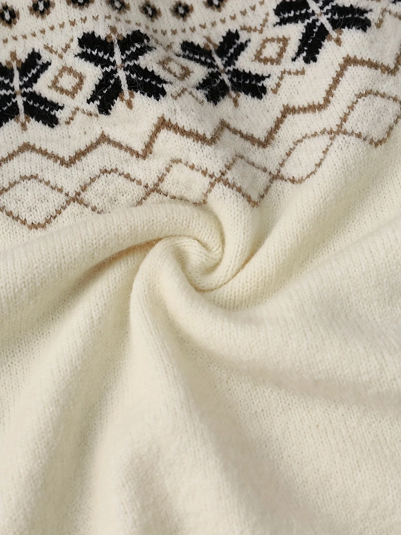 James | Vintage Isländischer Pullover - Image 2