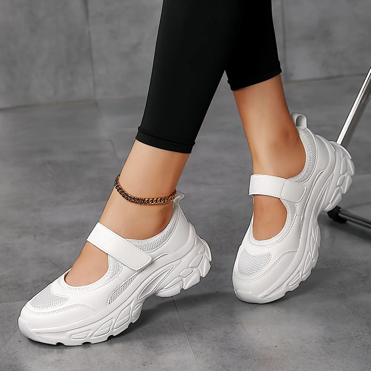 Jean - Weiße Flexi Comfort Sandale - Image 2