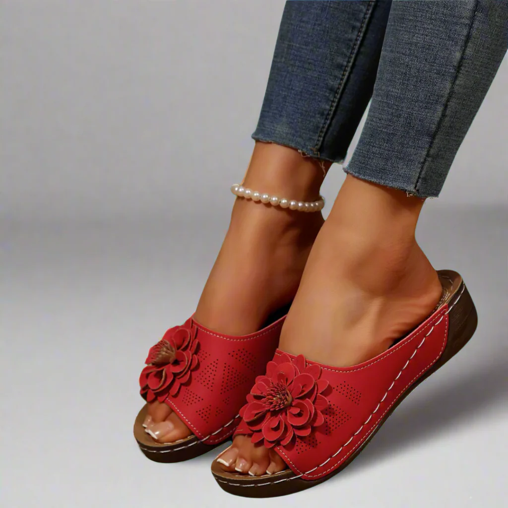 Jolanda | Elegante orthopädische Sandalen mit floralem Muster - Image 6