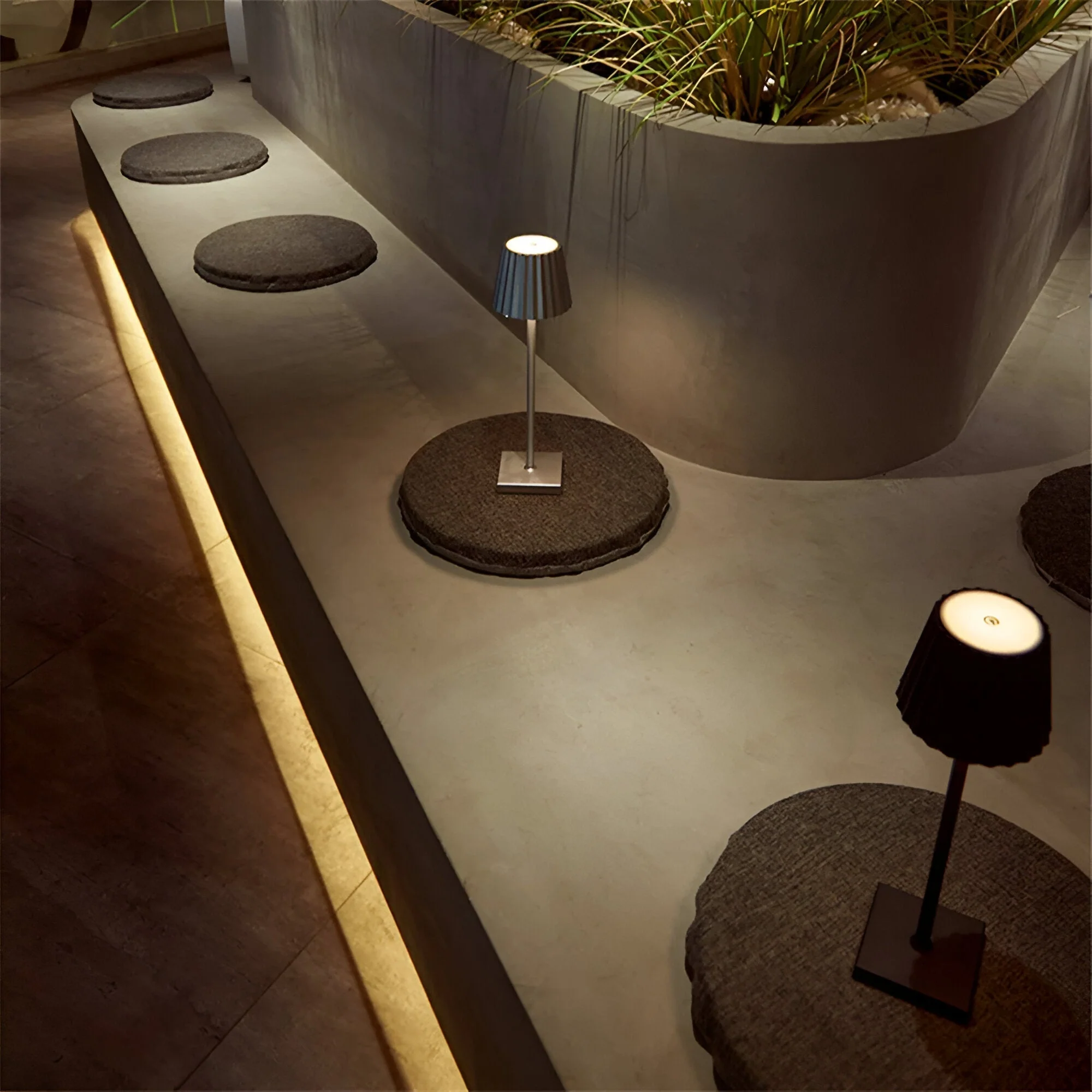 Kabellose LED-Tischlampe mit Touch-Dimmer – Aluminium, 3 Helligkeitsstufen, 24h Akku - Image 3