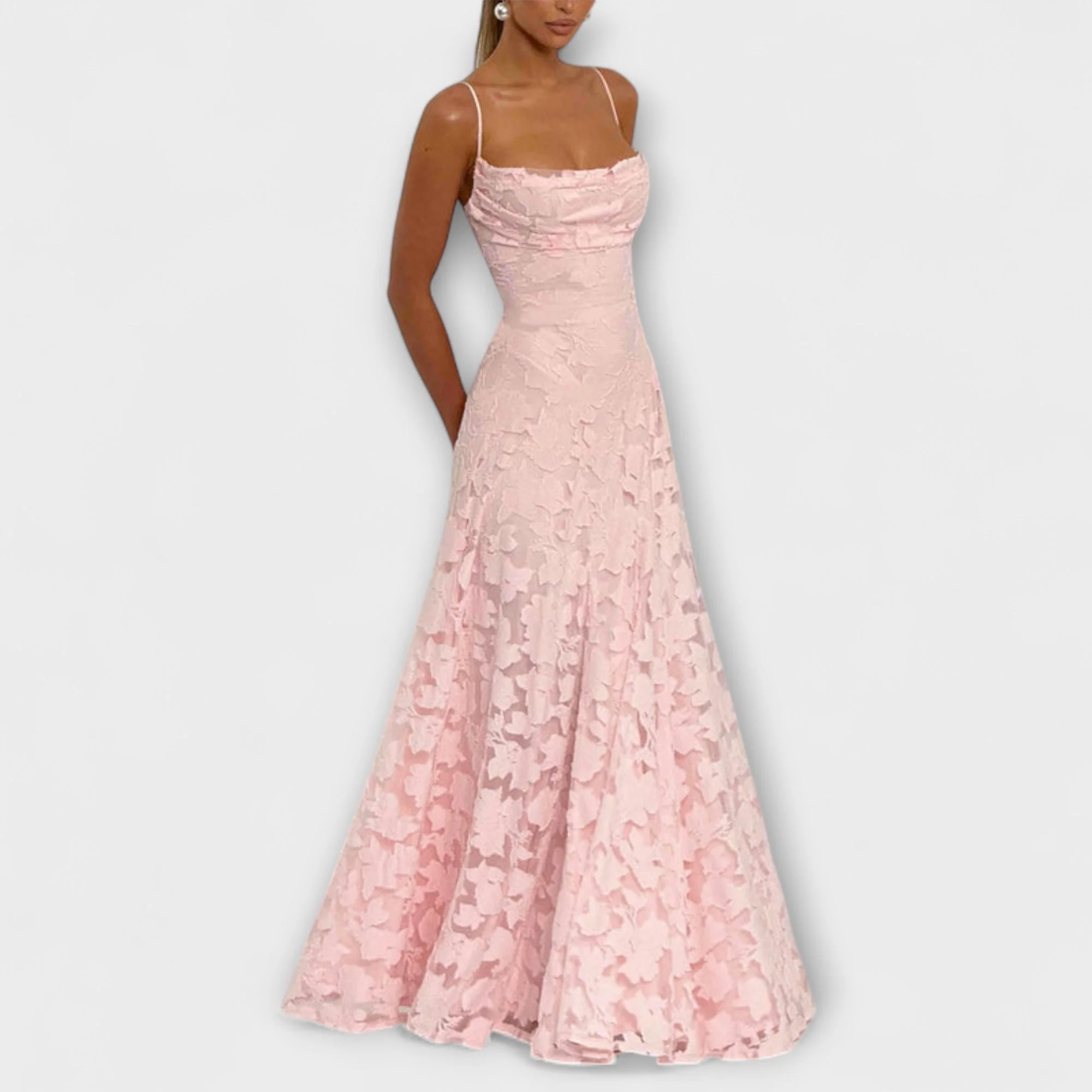 Kairi - Elegantes Maxikleid mit Blumenspitze und Spaghetti-Trägern - Image 2