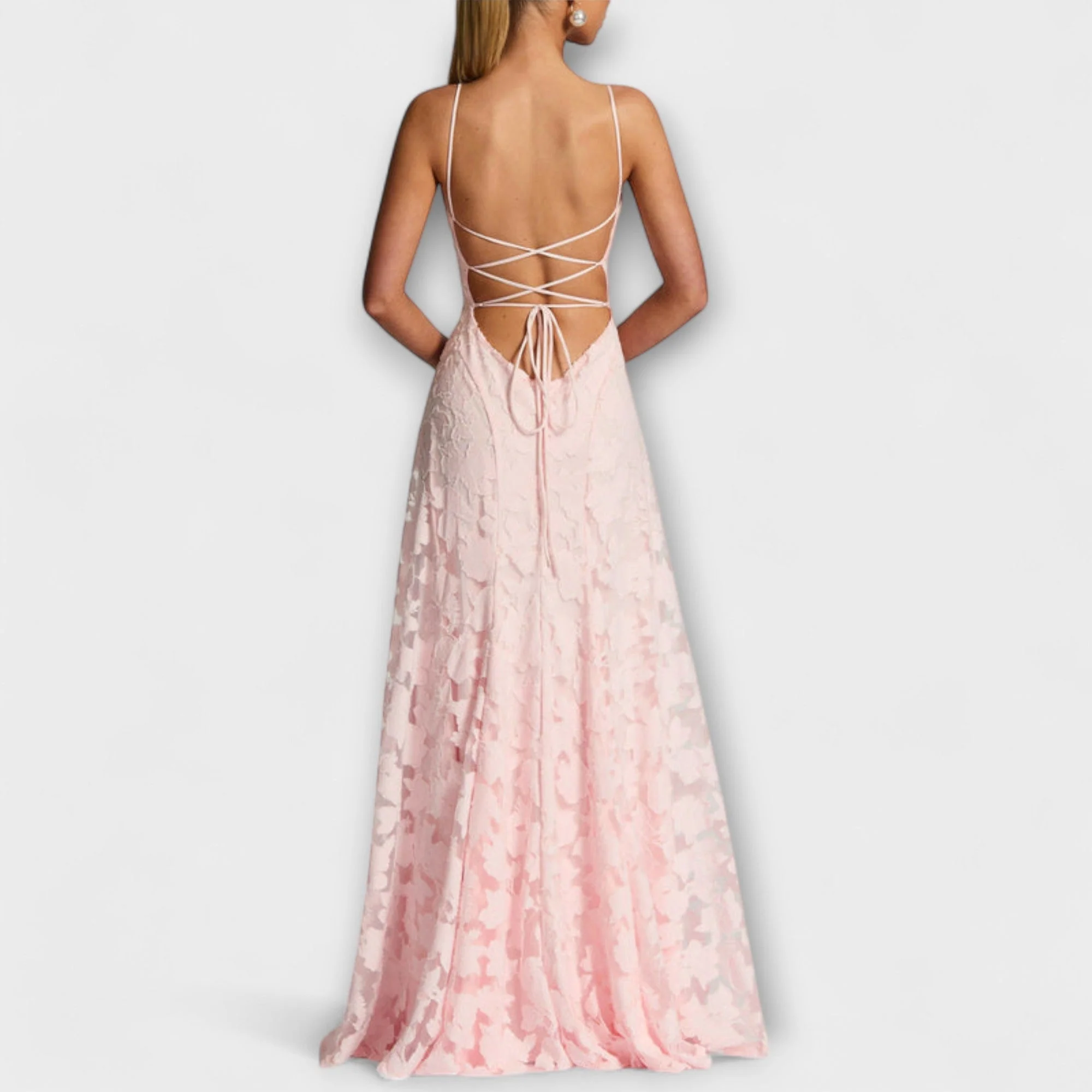 Kairi - Elegantes Maxikleid mit Blumenspitze und Spaghetti-Trägern - Image 5