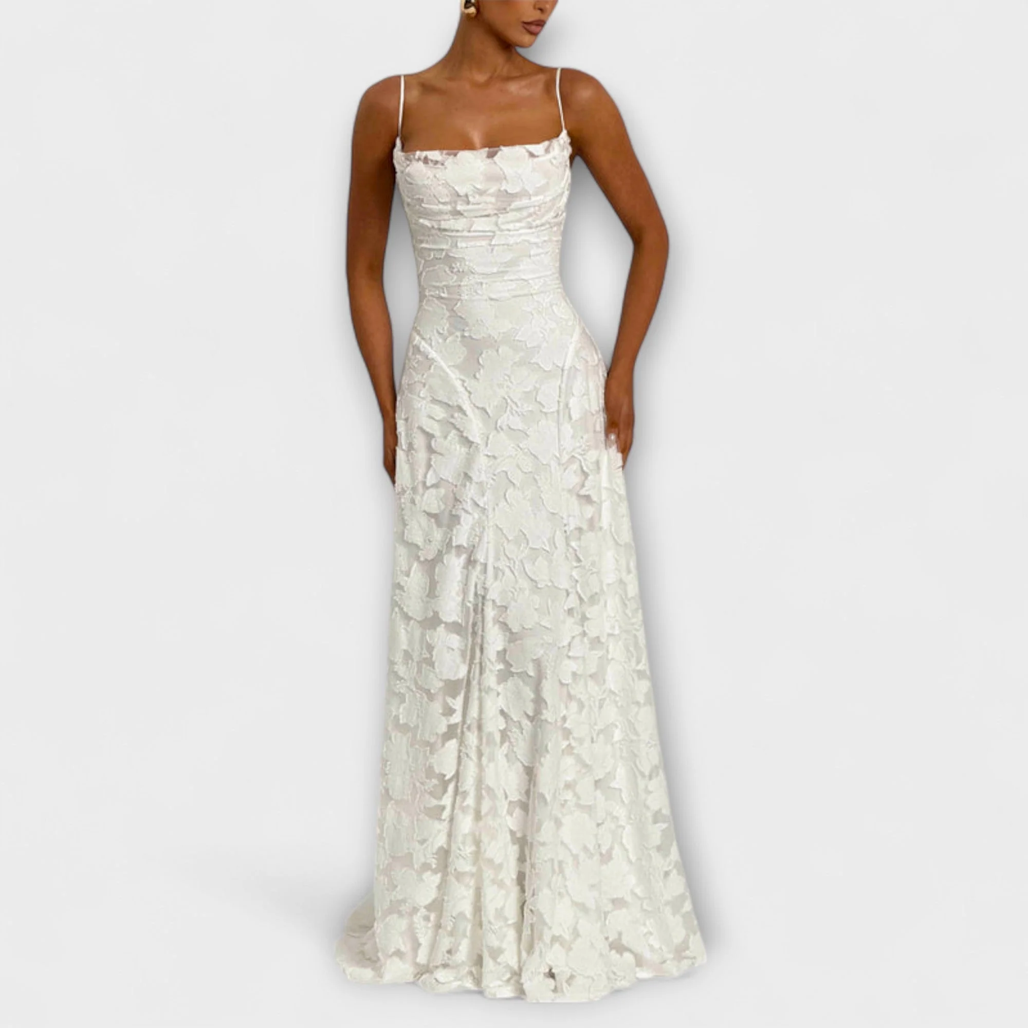 Kairi - Elegantes Maxikleid mit Blumenspitze und Spaghetti-Trägern - Image 6