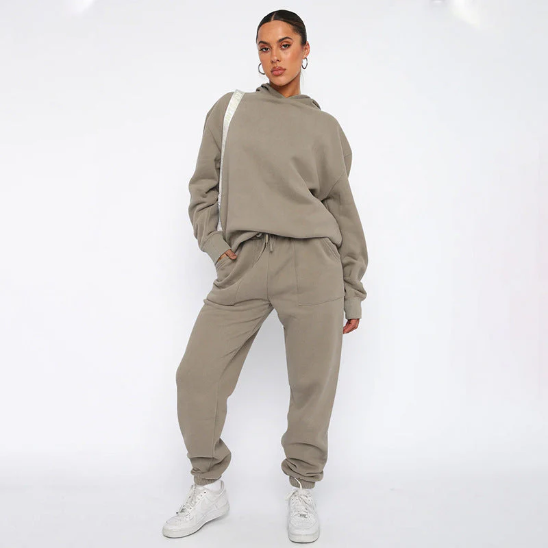 Kapuzenpulli- und Jogger-Set in Übergröße für Damen - Image 9