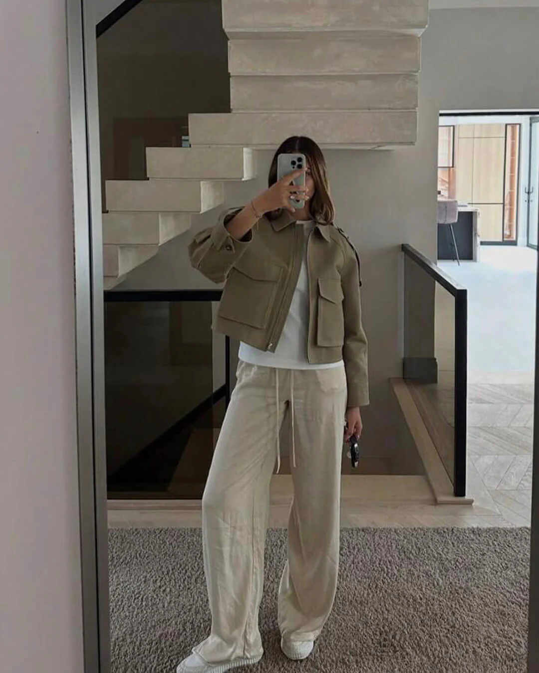 Karine | Kurz geschnittener Trenchjacke - Image 4