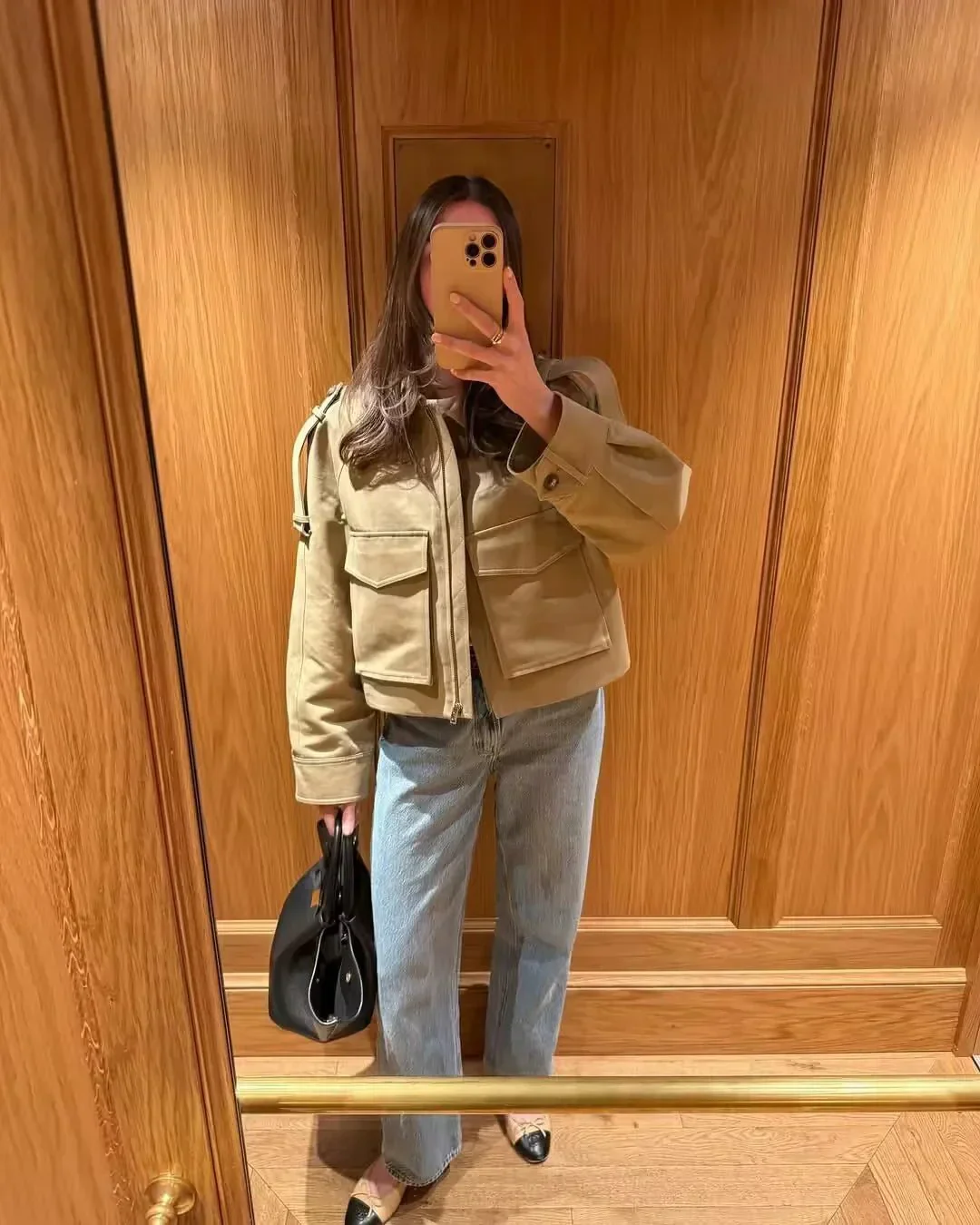 Karine | Kurz geschnittener Trenchjacke - Image 8