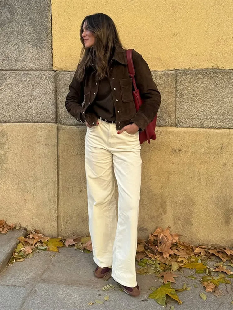 Karis | Damen Übergangsjacke Kurz Braun Mit Knöpfen & Taschen - Image 3