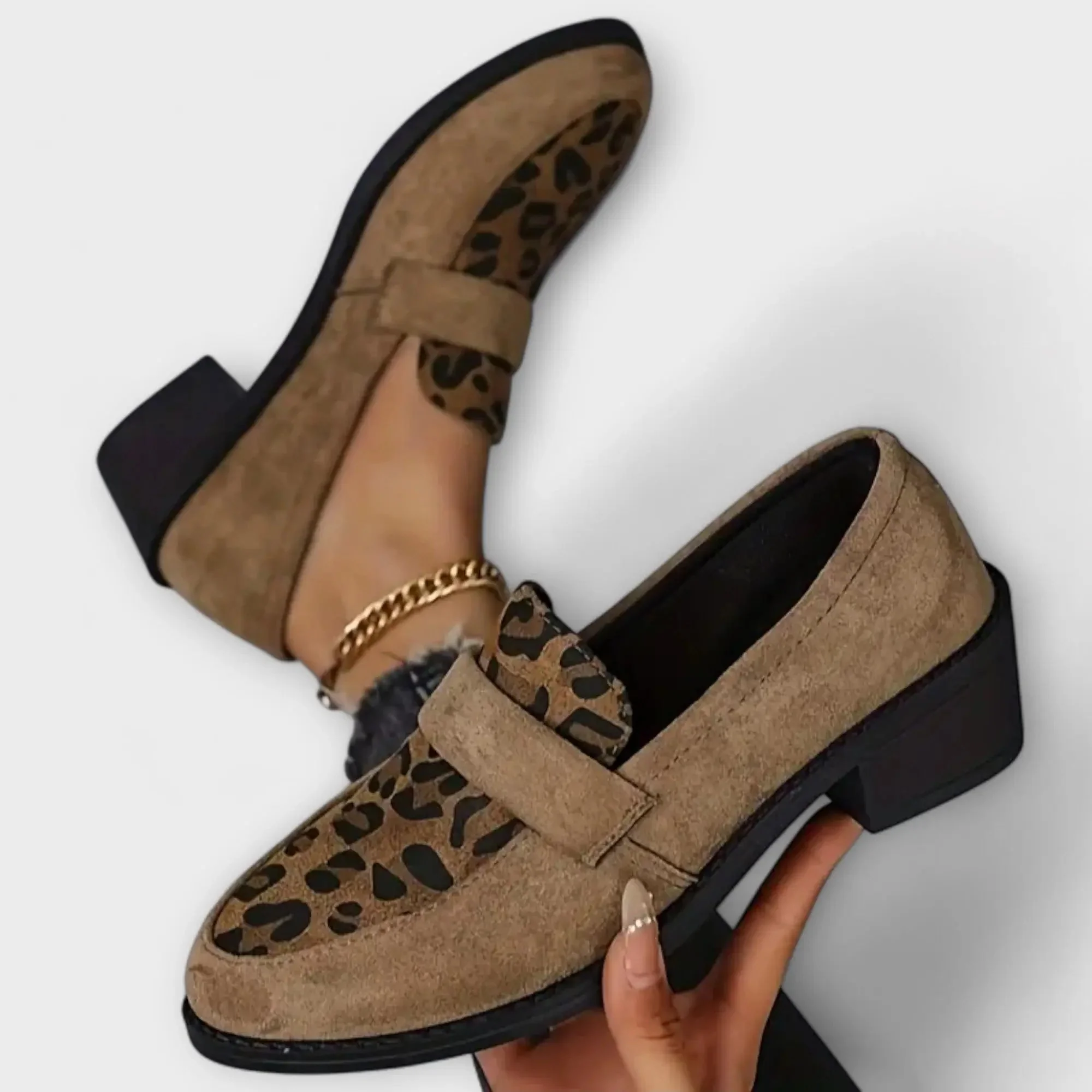Karla – Halbschuhe mit Animal-Print - Image 5