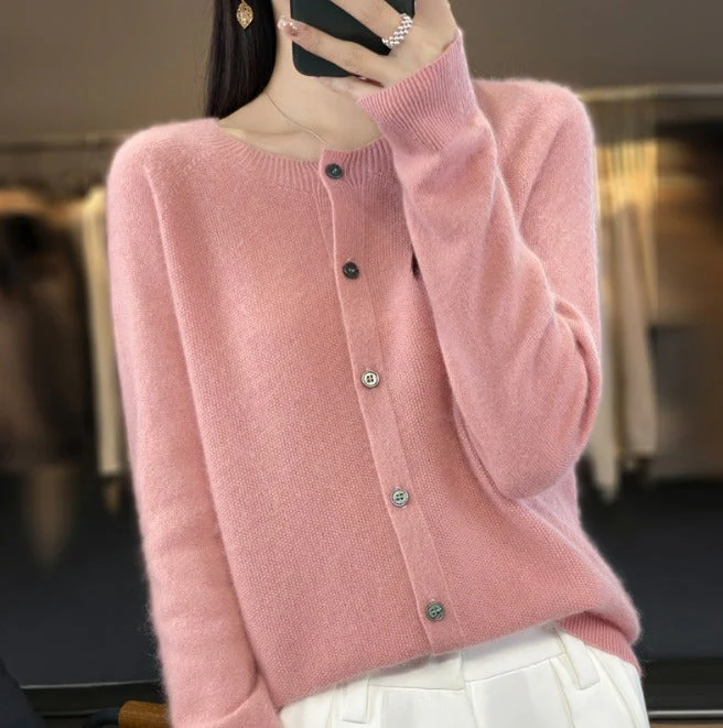 Klassische Strickjacke mit Knöpfen für Damen - Cosima - Image 7