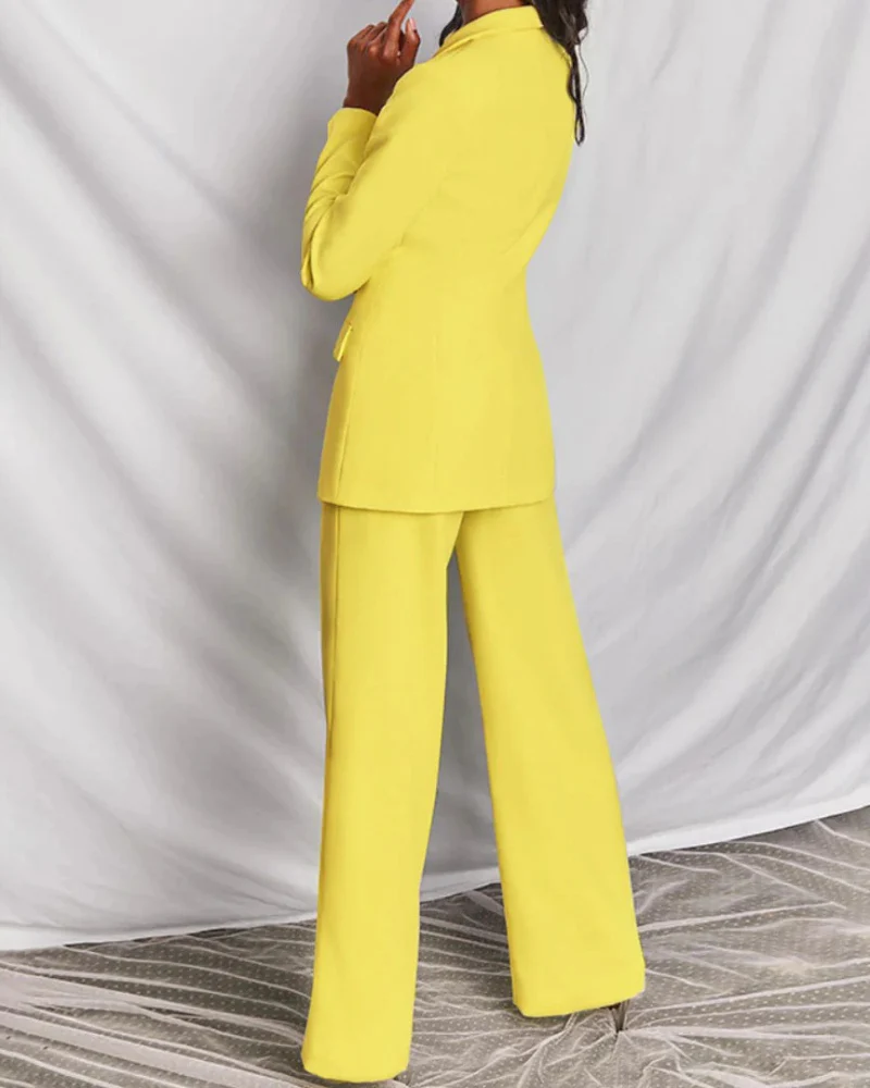 Klassischer Blazer und Hosenanzug für Damen | Moderne - Image 3
