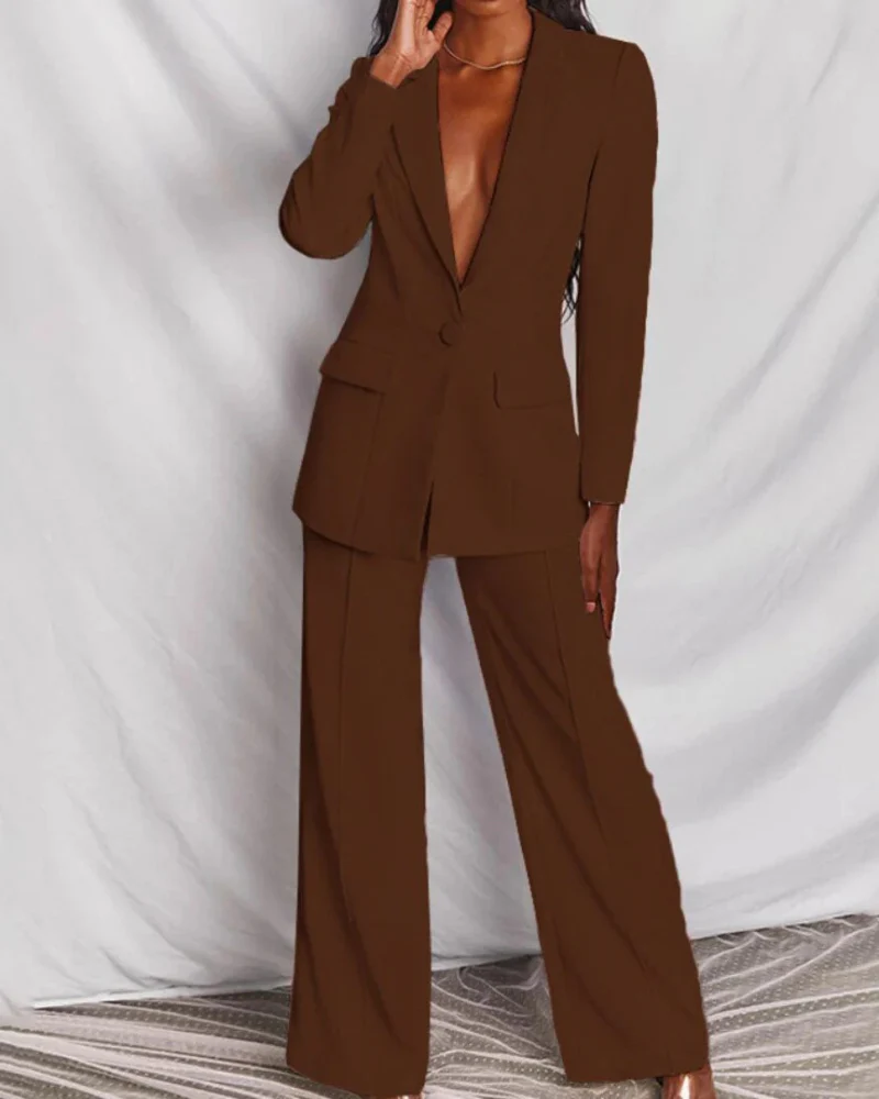 Klassischer Blazer und Hosenanzug für Damen | Moderne - Image 4
