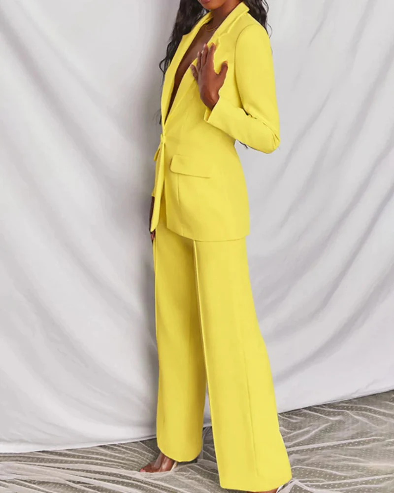Klassischer Blazer und Hosenanzug für Damen | Moderne - Image 5