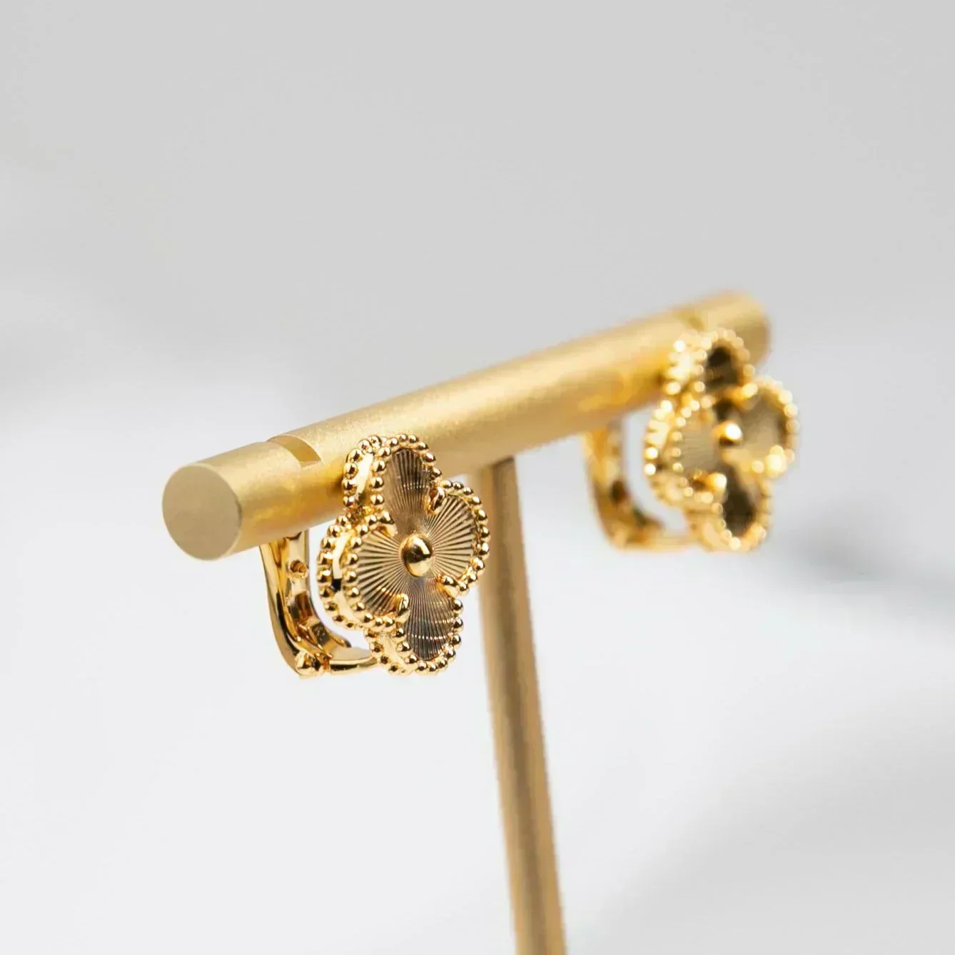 KLEEBLATT OHRRINGE | GOLD - Image 3