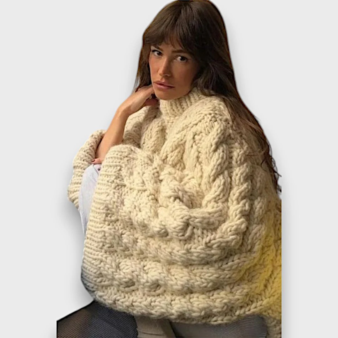 Knita – Grobstrickpullover mit Zopfmuster - Image 6
