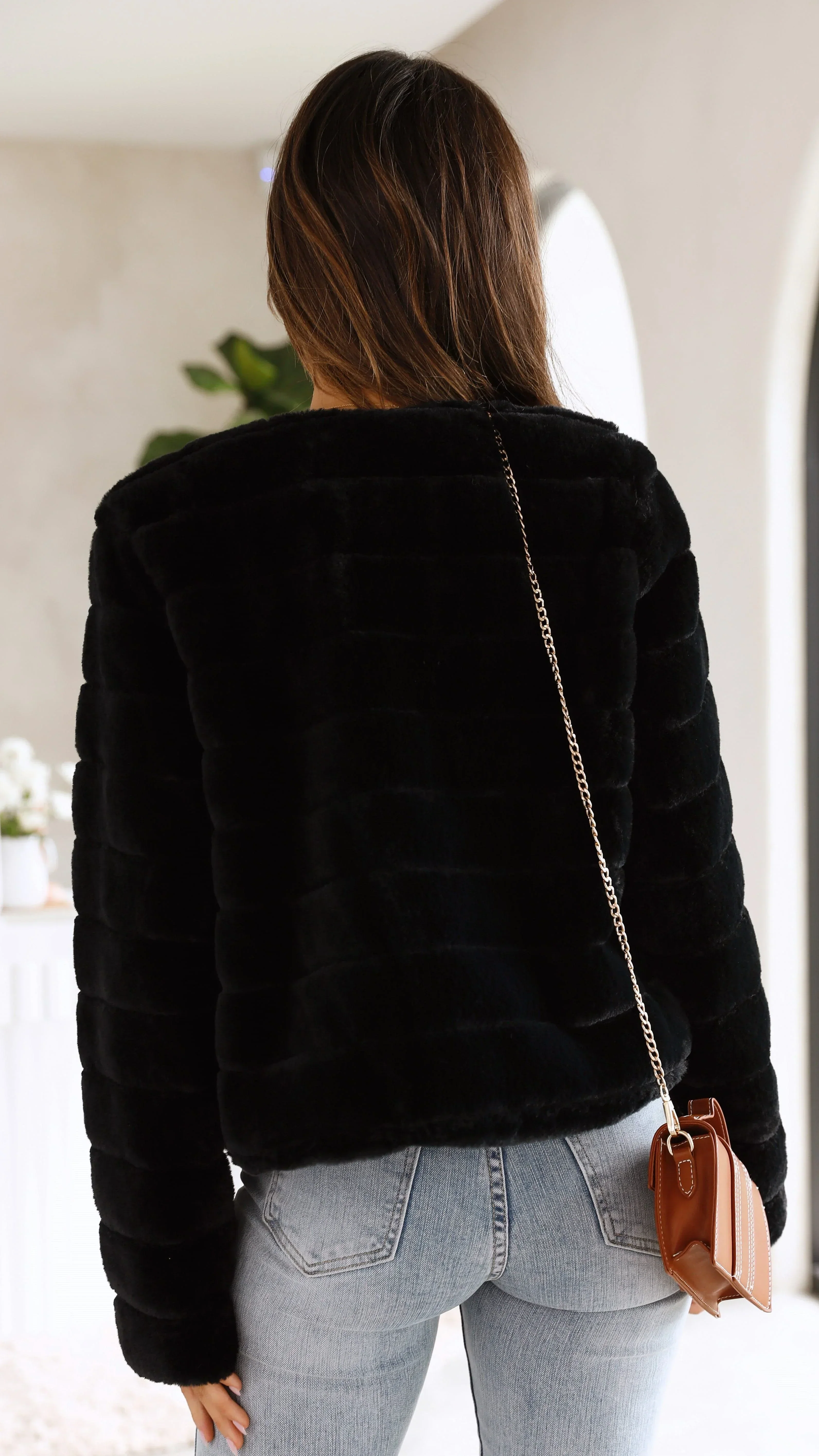 Vera | Damen Kurze Kunstfell Übergangsjacke Offener Kragen – Kunstfell Jacke 2026 - Image 10