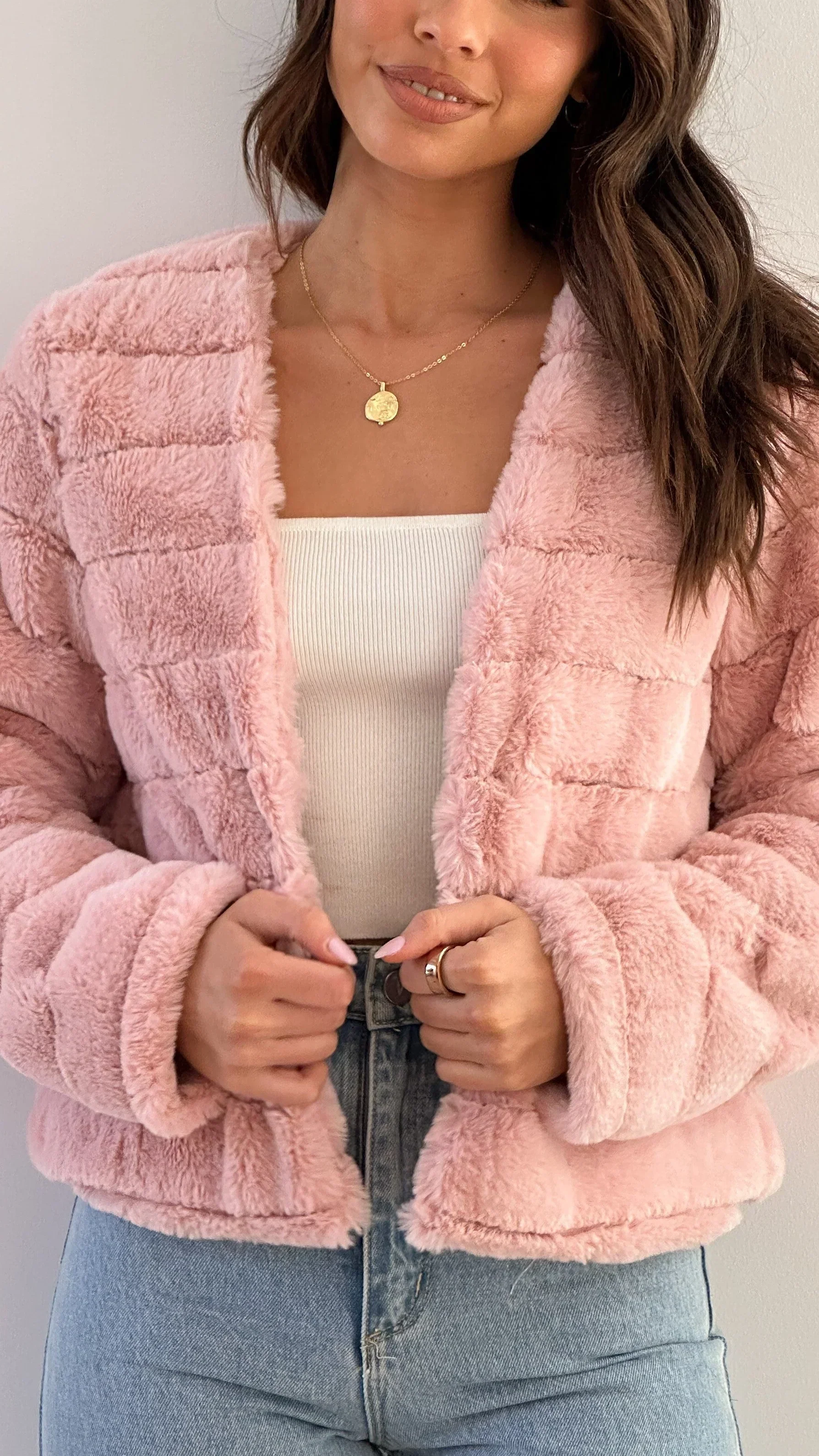 Vera | Damen Kurze Kunstfell Übergangsjacke Offener Kragen – Kunstfell Jacke 2026 - Image 20