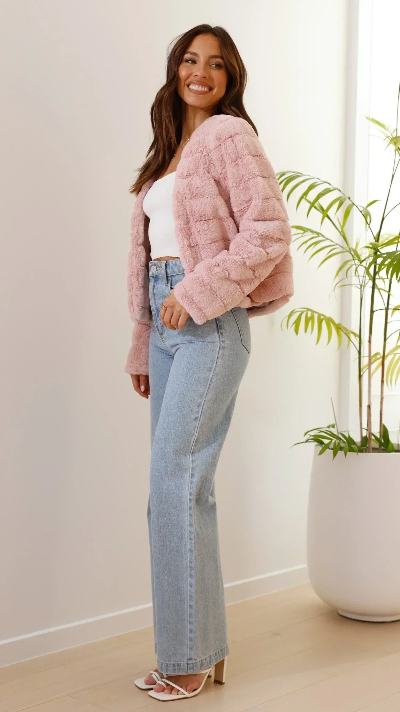 Vera | Damen Kurze Kunstfell Übergangsjacke Offener Kragen – Kunstfell Jacke 2026 - Image 28
