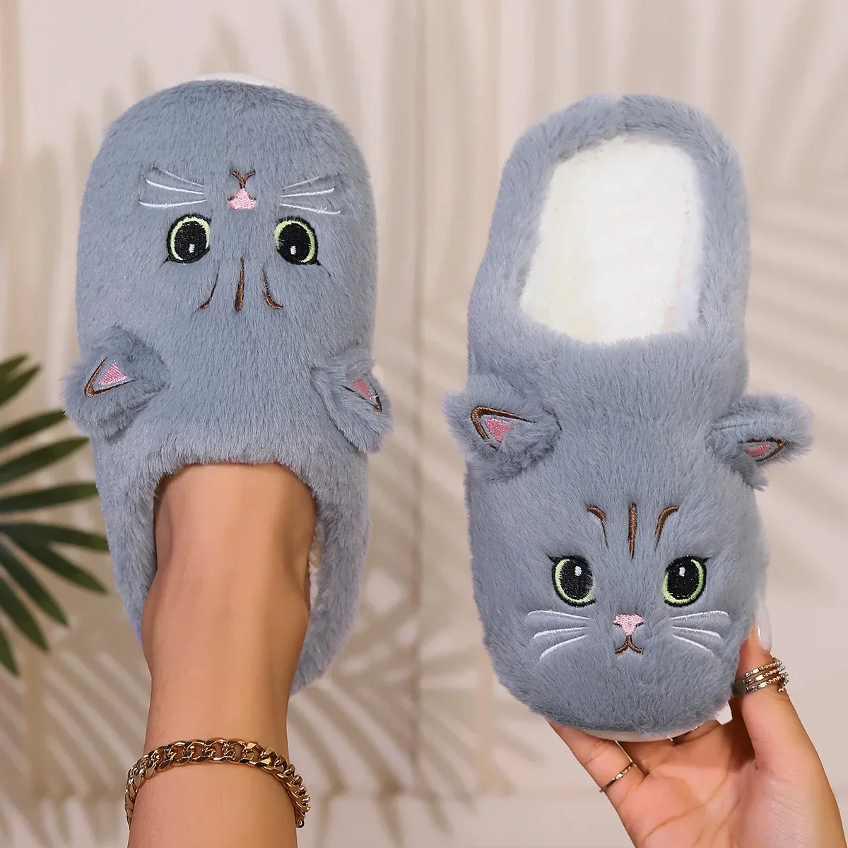 Kuschelige Damenpantoffel | Katzendesign - Image 3