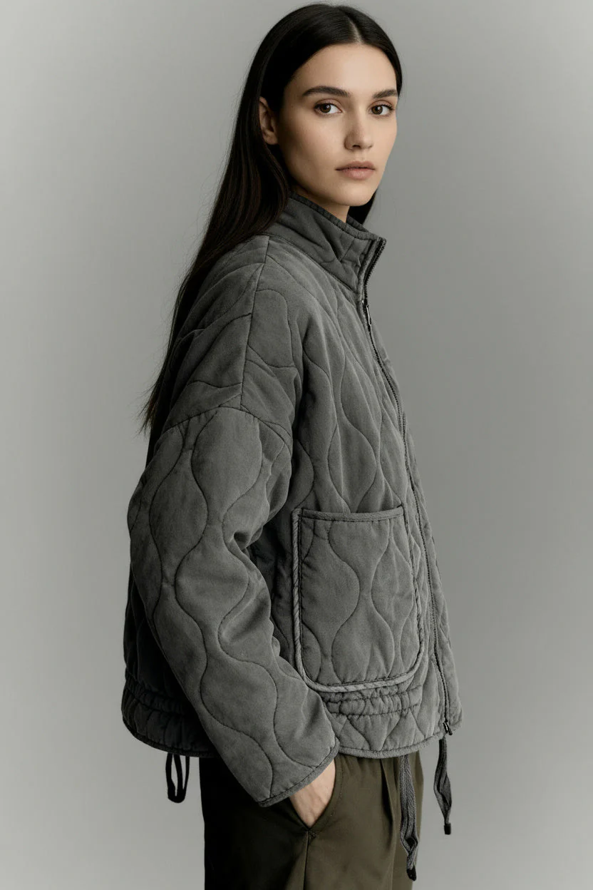 Kyrie | Damen Steppjacke Mit Hohem Kragen - Image 2