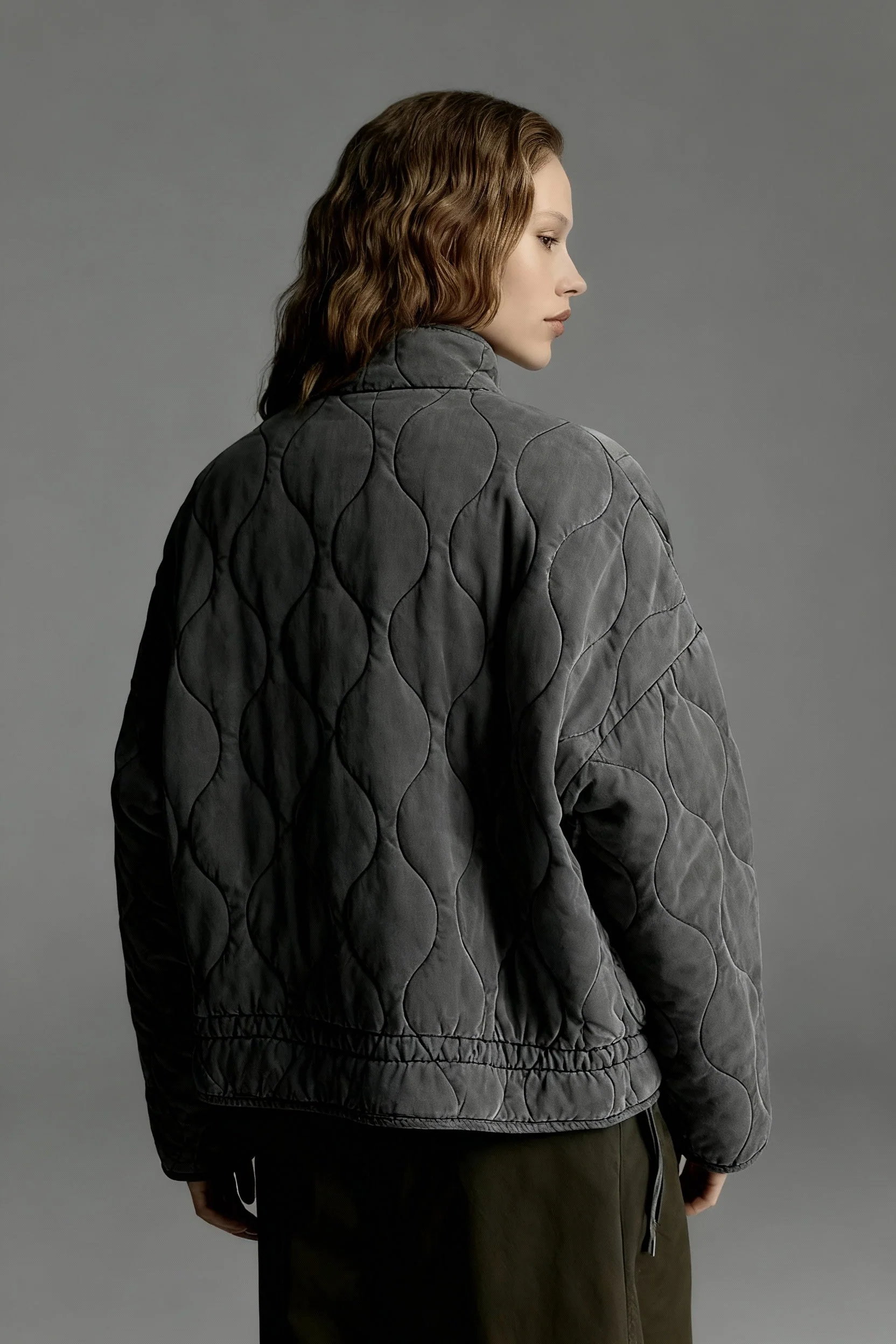 Kyrie | Damen Steppjacke Mit Hohem Kragen - Image 3