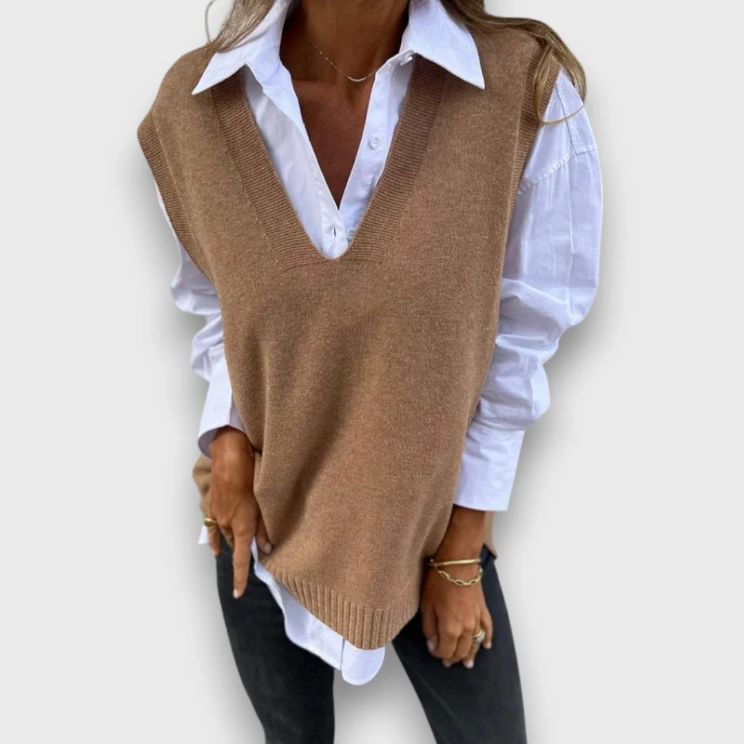 Lamielle – Strick-Weste mit V-Ausschnitt in Camel - Image 4