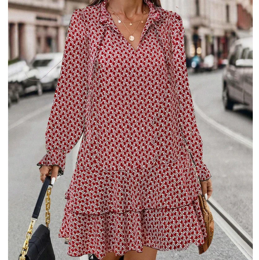 Langärmeliges Damenkleid mit V-Ausschnitt - Image 2