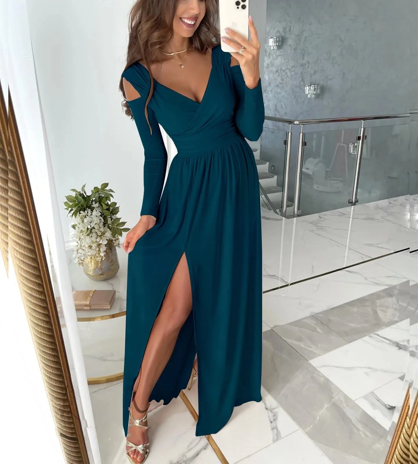 Langärmeliges Kleid mit Schlitz für Damen - Image 3