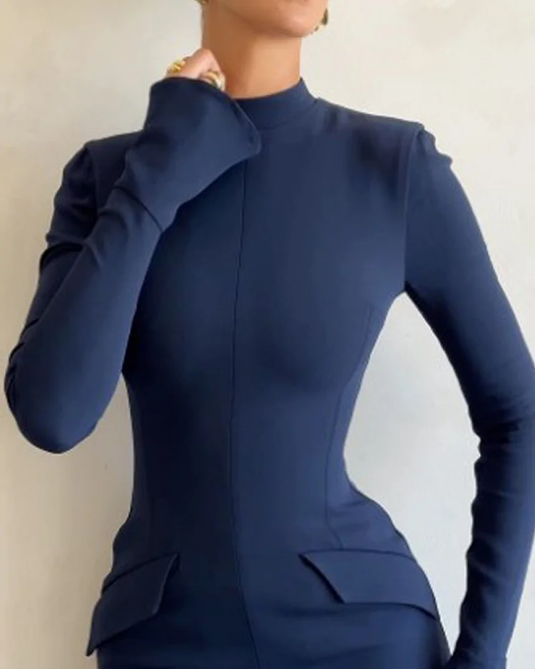 LANGÄRMLIGES KURZES KLEID