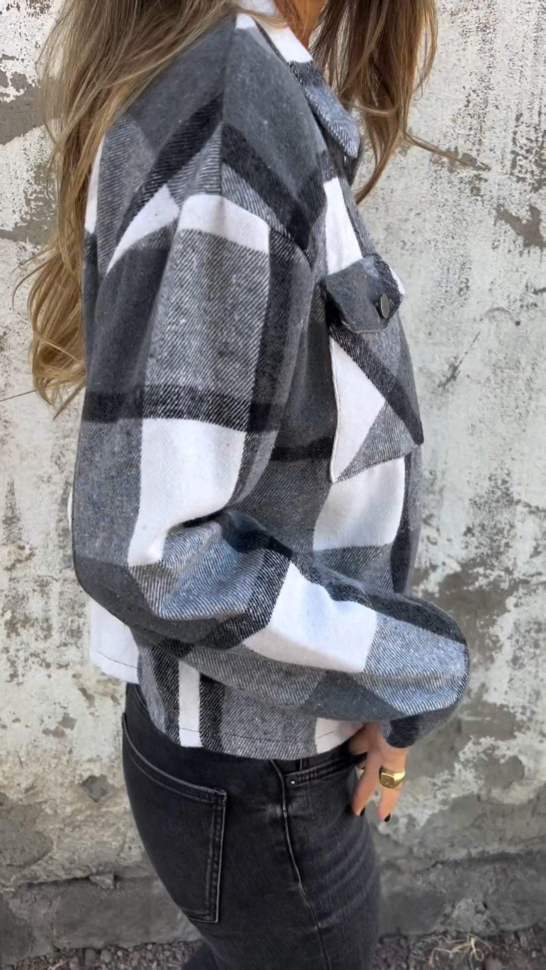 Lässige Karojacke mit Revers - Image 4