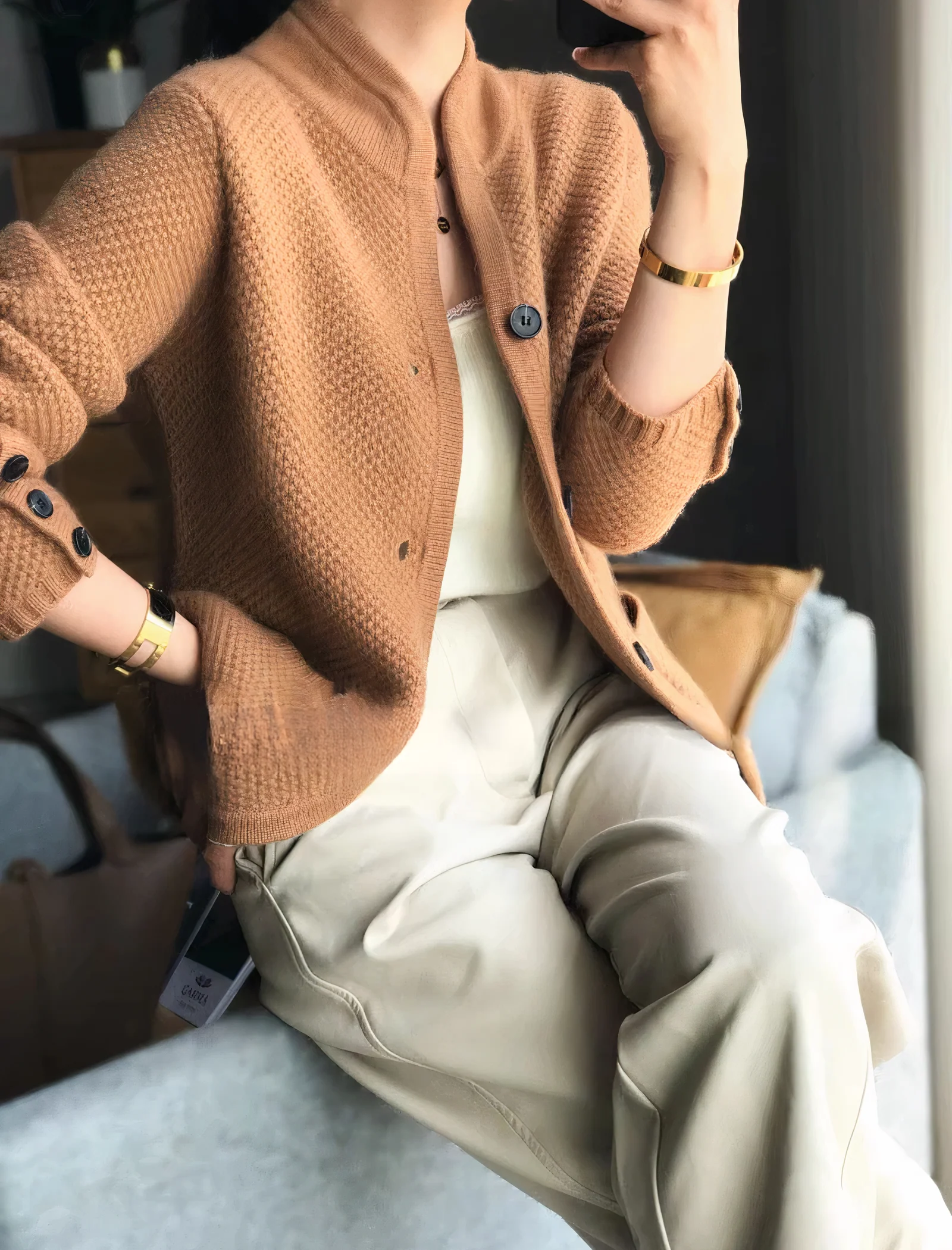 Lässige Strickjacke für Damen | Mit Knopfleiste - Image 2