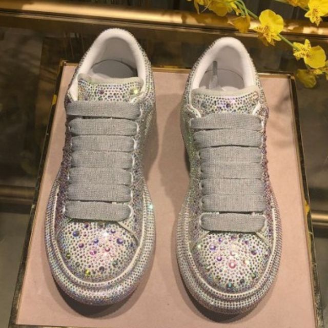Lauren- Glitzernde Sneaker mit Kristallverzierungen - Image 3