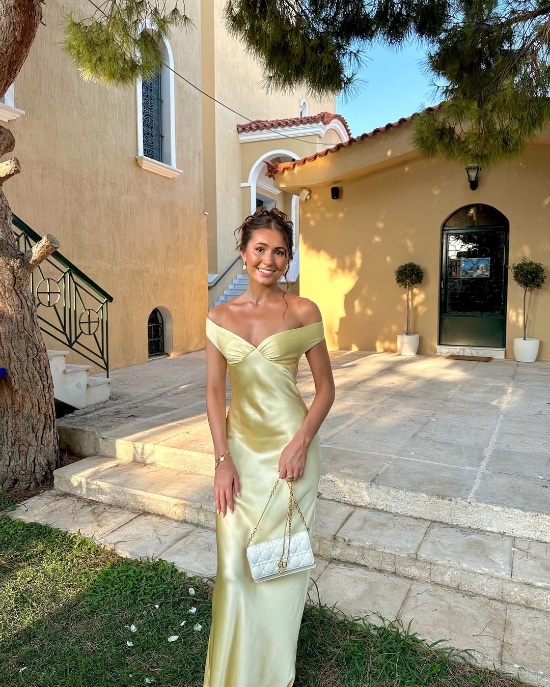 LEA | LANGES RÜCKENFREIES KLEID AUS SATIN - Image 2