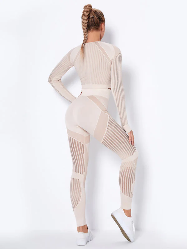 Lea | Nahtloses 2-teiliges Sportset mit Struktur-Design - Image 11