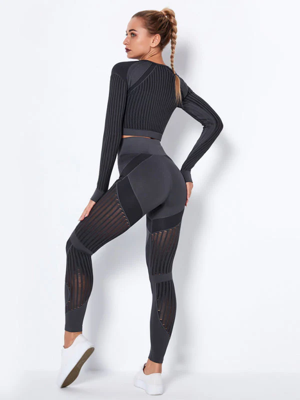 Lea | Nahtloses 2-teiliges Sportset mit Struktur-Design - Image 14