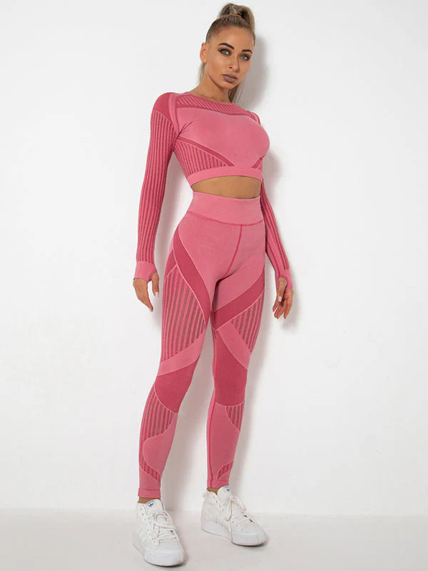 Lea | Nahtloses 2-teiliges Sportset mit Struktur-Design - Image 17