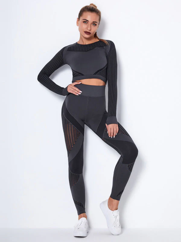 Lea | Nahtloses 2-teiliges Sportset mit Struktur-Design - Image 28