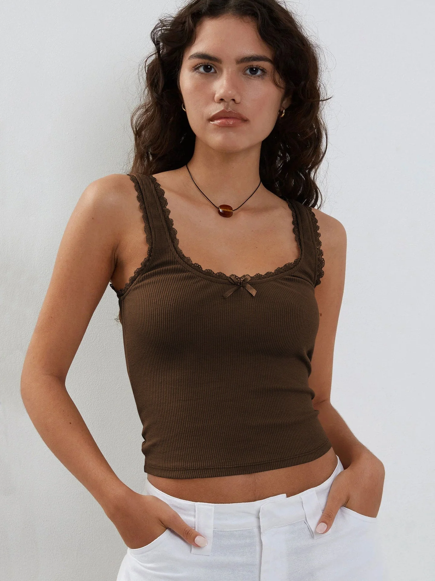 Lea | Romantisches Ripp-Tanktop mit Spitzenbesatz - Image 6