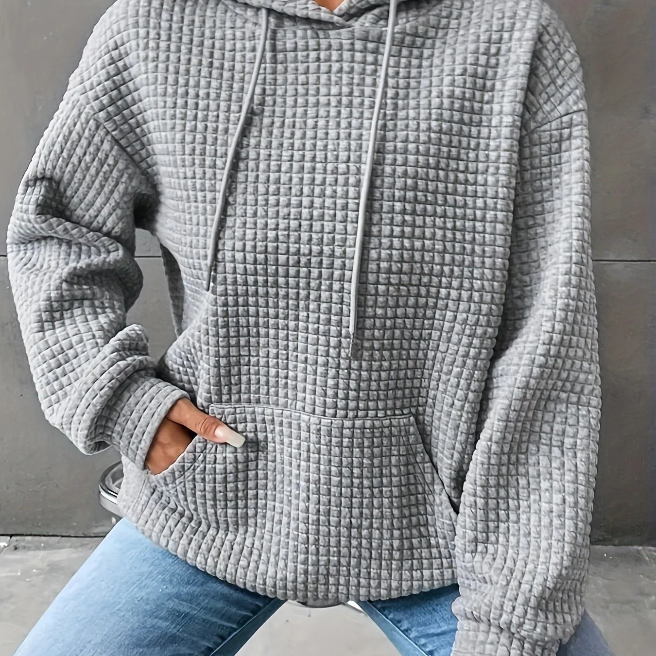 Léana™ | Texturiertes Kapuzen-Sweatshirt mit langen Ärmeln - Image 10