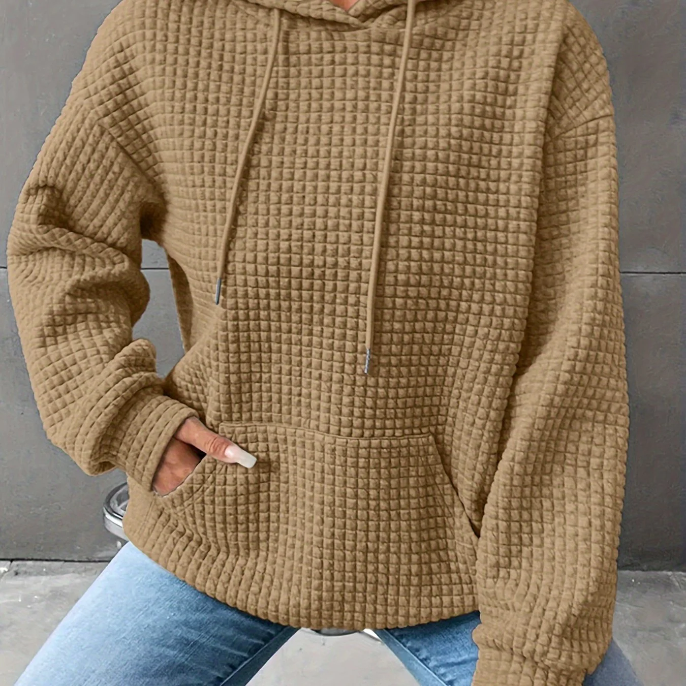 Léana™ | Texturiertes Kapuzen-Sweatshirt mit langen Ärmeln - Image 25