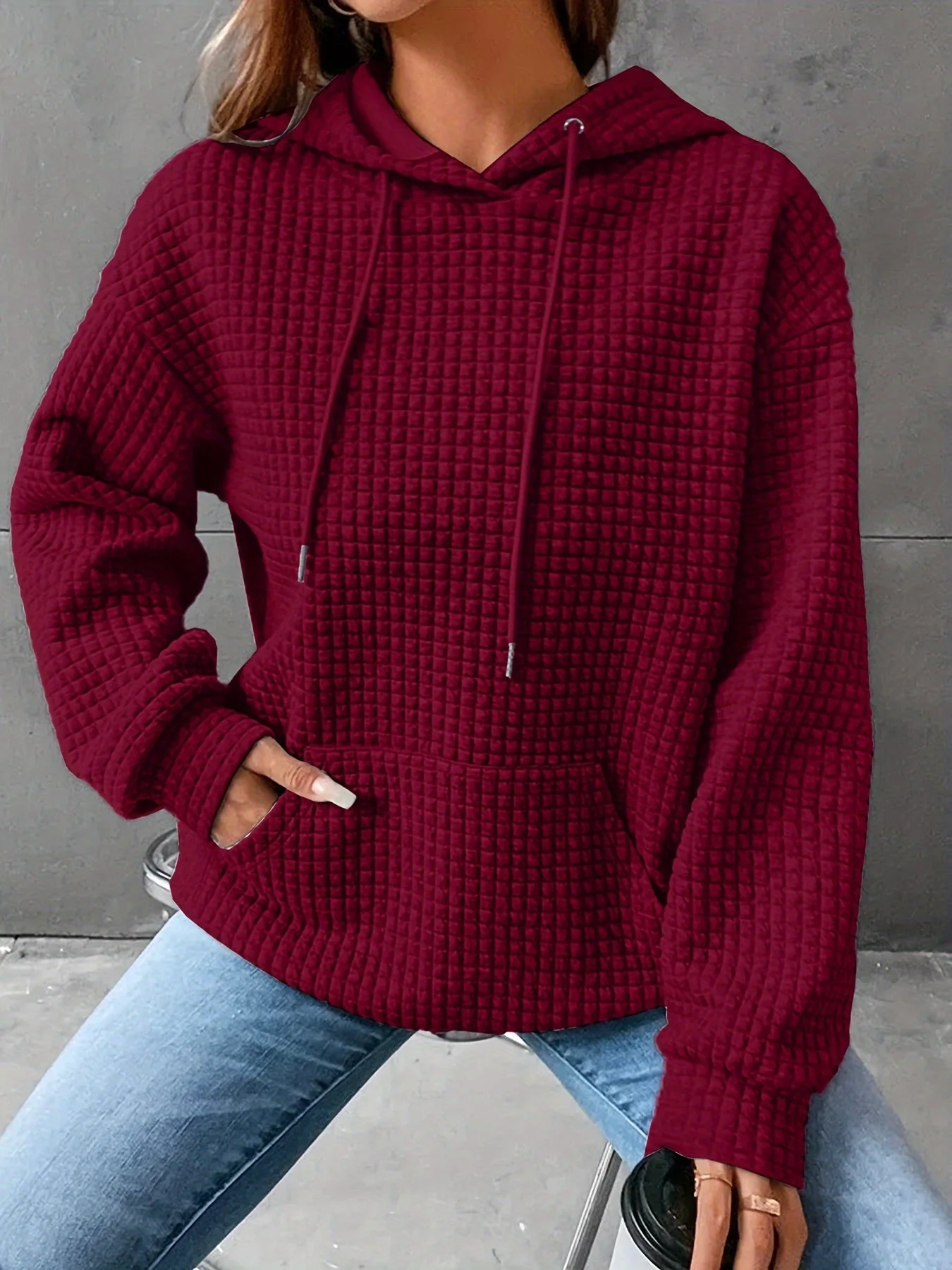 Léana™ | Texturiertes Kapuzen-Sweatshirt mit langen Ärmeln - Image 7