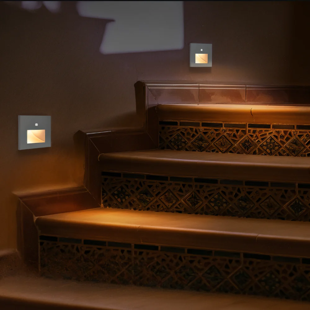 LED-Treppenleuchte mit Bewegungsmelder für den Innenbereich - Image 3